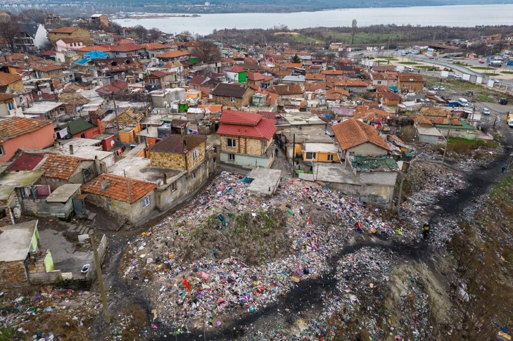 Bridging the Educational Divide in Kabada